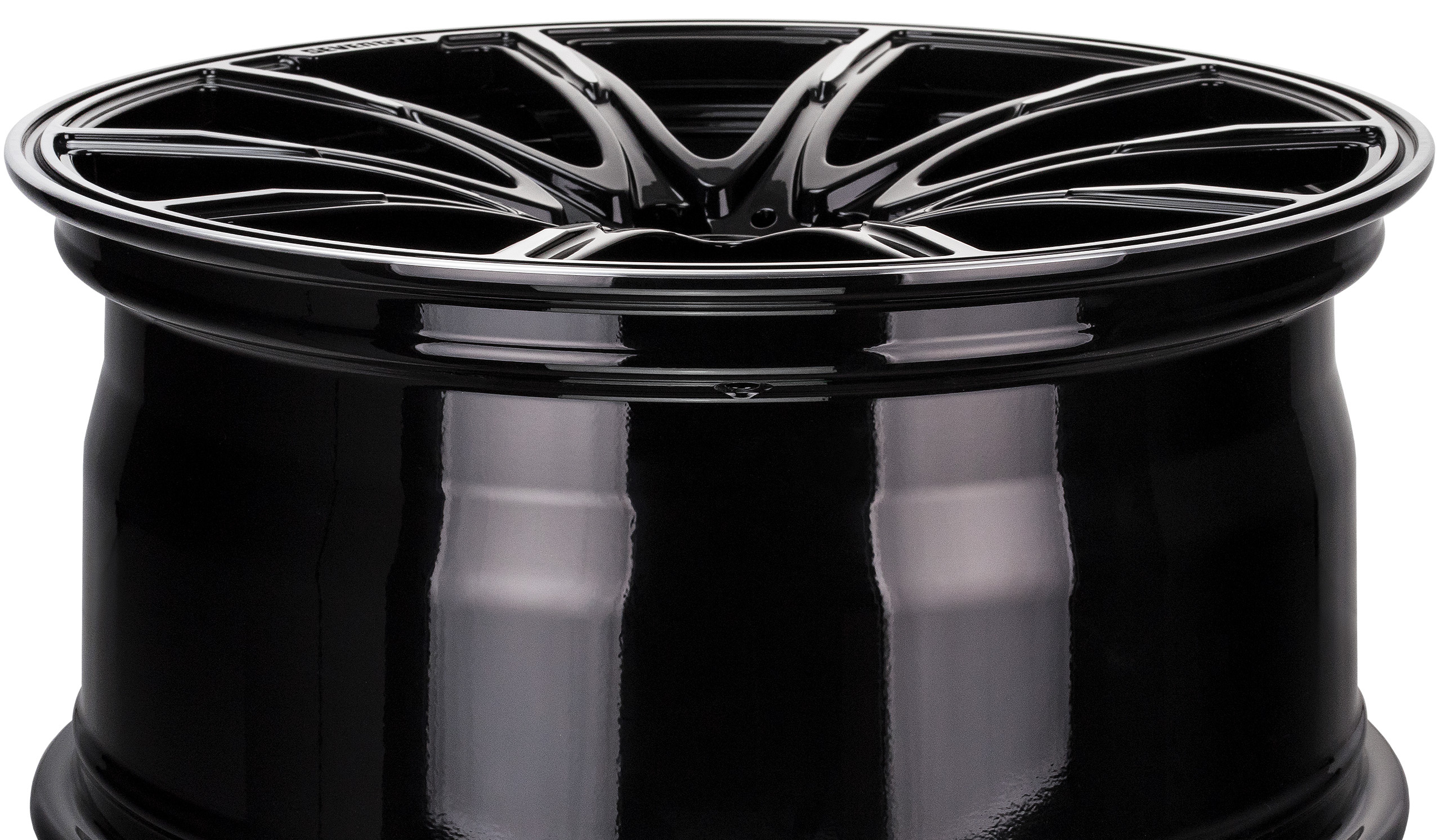 Styl i design felgi Seventy9 MF.11 Black Front Polished