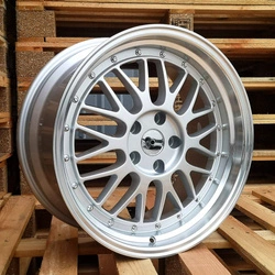 Alloy Wheels Racing Line 18" 5X120 9 ET35 72.6