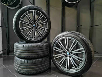 Zestaw letni 18" BMW Felgi M790 M pakiet Opony Pirelli Czujniki BMW G20 G21 G22 G23 G42